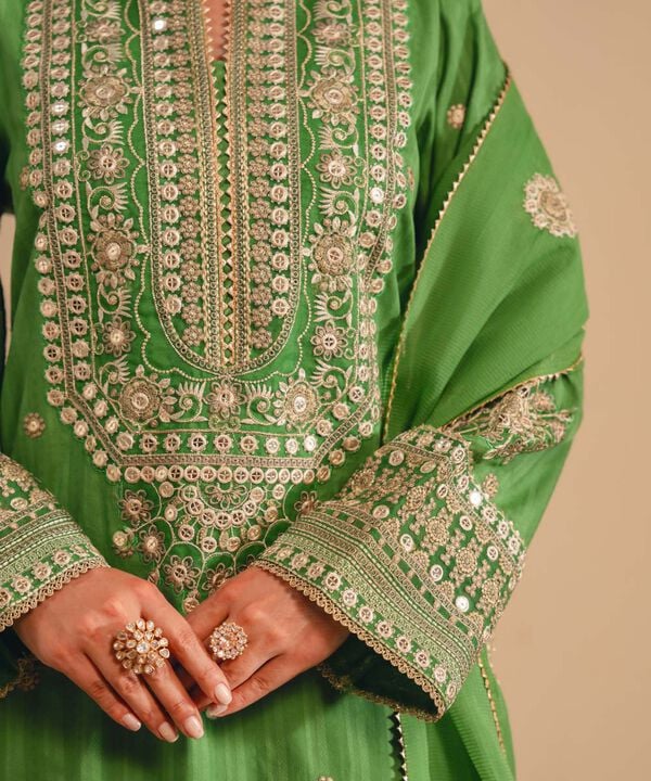 Embroidered Dobby Shirt