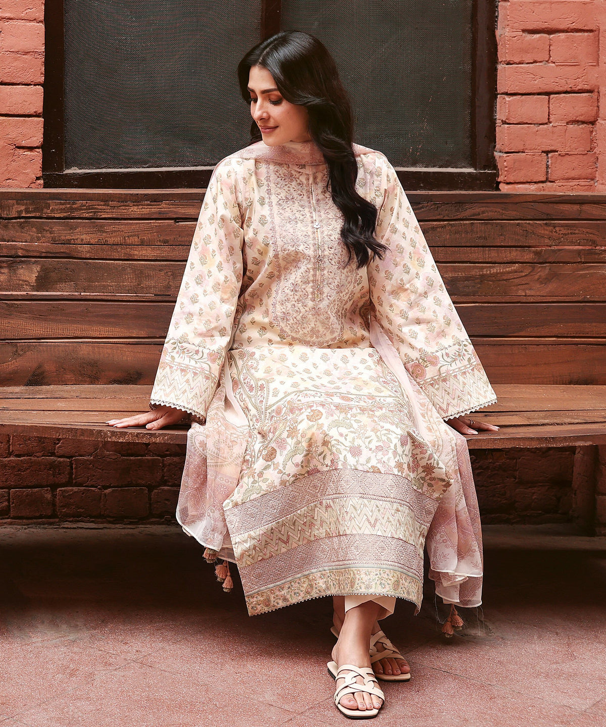 3 Piece - Embroidered Lawn Suit